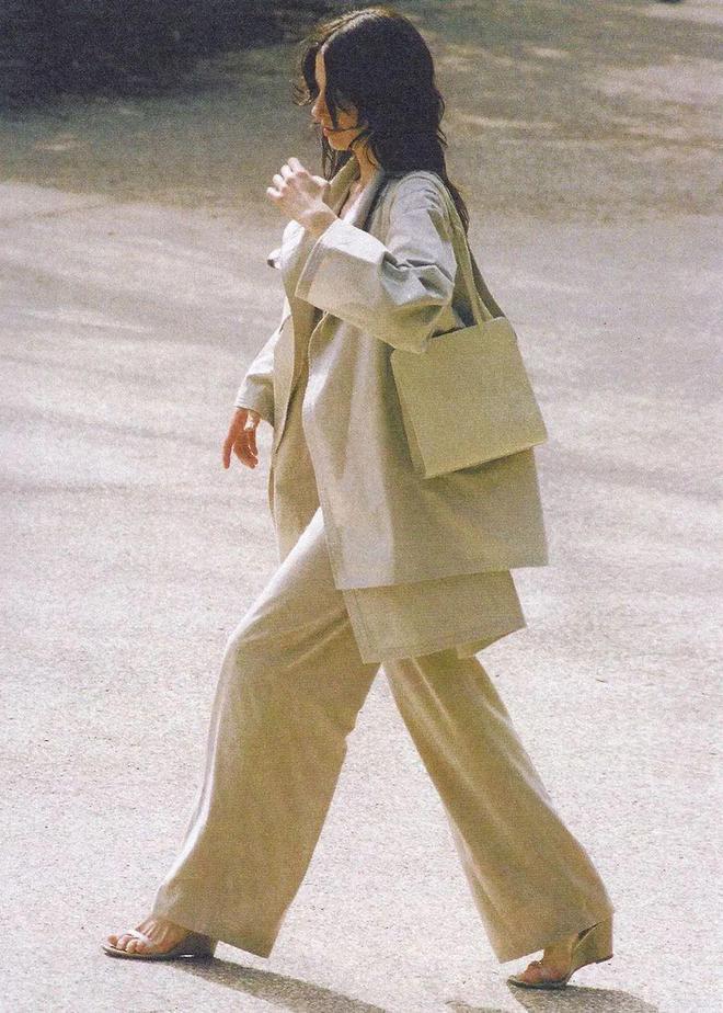 星欧平台：今年春天一定要拥有这5件衣服，好看又减龄！